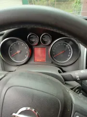 Opel Astra 2012 года, идентификационный номер W0LPD5DDXDG020670, тип ТС - легковой, год изготовления 2012, номер кузова W0LPD5DDXDG020670, цвет кузова бежевый, мощность двигателя 116 л.с. (85 кВт).