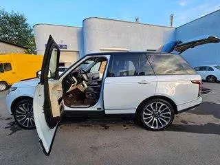 Land Rover Range Rover, 2016 года выпуска, идентификационный номер (VIN): SALGA2EF9GA273536. Ознакомление с порядком, сроками и условиями продажи имущества осуществляется в рабочие дни с 09:00 до 18:00 по e-mail: lapinavalentine@gmail.com.