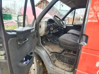 ГАЗ 2705 2012 года выпуска, VIN X96270500C0721745, двигатель 2 997 см³. Состояние удовлетворительное, имеются неполадки с кулисой коробки передач, заводится сложно, не с первого раза, сел аккумулятор. Автомобиль не эксплуатируется.