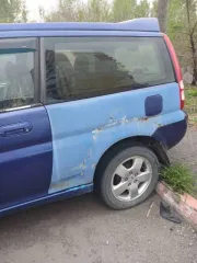 Honda HR-V, 1999 года, 105 лс, 280000 км, полный привод. Транспортное средство HONDA HR-V, 1999 г.в., VIN: JHMGH2350XS222394, ГРЗ С877КМ154. Автомобиль находится в состоянии согласно году выпуска. При этом салон в обычном состоянии, есть сигнализация, стеклоподъёмник справа не работает. Не на ходу…