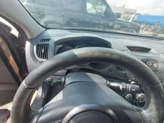 Автомобиль Kia Cerato 2011 г.в., VIN KNAFU411BB5910975. Внешнее техническое состояние: не на ходу, битый в правую переднюю часть (бампер, капот, крыло, фара, внутренние элементы), по кузову по кругу имеются потёртости в некоторых местах с элементами ржавчины. Салон относительно пробегу в хорошем…