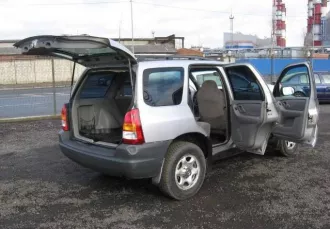 Легковой универсал, марка: Mazda, модель: Tribute, год изготовления: 2001, VIN: 4F2CU06B31KM22425, г/н: Р716ХК73, цвет кузова: серебристый, страна изготовителя: США, ПТС 73 РН 766324.