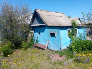 Доля в жилом здании 28.3 кв.м и участке 540 кв.м, Оренбургская область, г. Абдулино, ул. Революционная, д. 178. 1/5 доли в праве на здание, кадастровый номер: 56:36:0102003:247, назначение: жилое, площадь: 28.3 кв.м. 1/5 доли в праве на земельный участок, кадастровый номер: 56:36:0102003:397, вид…