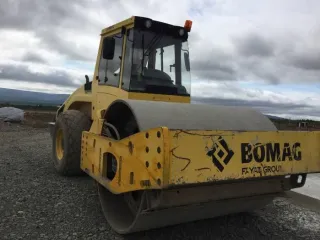Грунтовый каток BOMAG BW 216 D-40, гос. рег. знак 2759ММ49