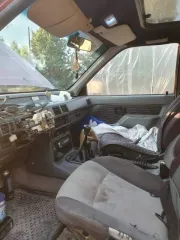 Opel Frontera 1994 года, 125 лс, 300000 км, полный привод, VIN SED53MWL4RV623256. Авто не на ходу, в крайне неудовлетворительном состоянии, отсутствуют колеса, двигатель требует капремонта и снят, кузов в ржавчине и дырах, повреждения по кузову, отсутствие деталей по кузову и внутри салона. Все…