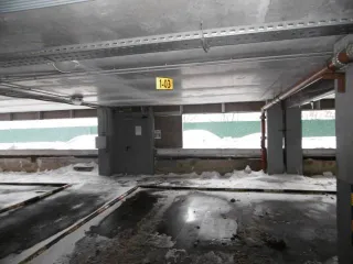 Парковочное место 20,2 кв.м и нежилое помещение 20,2 кв.м. Адрес: Московская область, Одинцовский район, городское поселение Заречье, рабочий поселок Заречье, улица Каштановая, дом 12, строение 1, помещение 1.03. Кадастровый номер нежилого помещения: 50:20:0020202:4964.