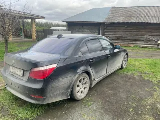 Автомобиль BMW 5 Series черного цвета, 2003 года выпуска. VIN: WBANA71040B103935. В залоге. Ознакомление с имуществом осуществляется по согласованию (тел.: +79122494793, e.mail: allphard@mail.ru).