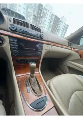 Mercedes-Benz E230 2007 Автомобиль марки MERCEDES-BENZ E230 2007 г.в. VIN-номер WDB2110521B125101, находится в залоге у ПАО «Совкомбанк». Автомобиль находится в г.Иркутск, можно осмотреть в рабочие дни с 10:00 до 17:00 (время местное) по предварительному согласованию с организатором торгов по тел…