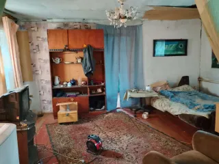 Жилое здание 49,9 кв.м и земельный участок 600 кв.м Новосибирская область Жилое здание, доля в праве: ½, кадастровый номер 54:03:011227:17, местоположение: Новосибирская область, р-н. Болотнинский, г. Болотное, ул. Островского, д. 59, площадь: 49,9 кв.м.; Земельный участок, кадастровый номер…