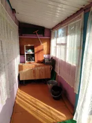 Жилой дом 70,9 кв.м и земельный участок 2450 кв.м, доли 1/4, Алтайский край. Жилой дом, площадь 70,9 кв.м., адрес (местонахождение): Россия, Алтайский край, р-н. Краснощёковский, с. Харлово, ул. Центральная, д. 26, кадастровый (условный) номер: 22:21:010028:197. Находится в долевой собственности…