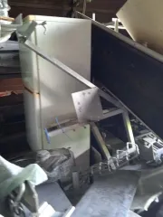 Оборудование тарного склада: Конвейер входящий, сушка, мойка, шкафы, приводы, шкаф управления, конвейер исходящий. Характеристики основных средств представлены на сайте ЕФРСБ в публикации об оценке №20167634 от 29.10.2025