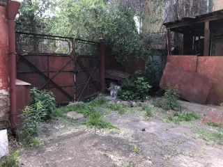 Комплекс недвижимости 4773.6 кв.м, Иркутская область. Расположен в Кировском районе г. Иркутска по ул. Степана Разина, 23. Земельный участок площадью 3427 +/- 6.5 кв.м, кадастровый номер 38:36:000034:173, категория земель: земли населенных пунктов, вид разрешенного использования: под эксплуатацию…