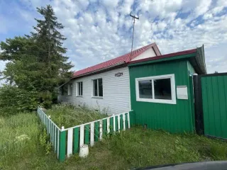 Дом 58,4 м² и участок 1118 м² в Красноярском крае. Земельный участок площадью 1118 м², с кадастровым номером 24:14:2801020:5, с одноэтажным жилым домом площадью 58,4 м², с кадастровым номером 24:14:2801020:130, расположенные по адресу: Красноярский край, Идринский район, село Идринское, улица…
