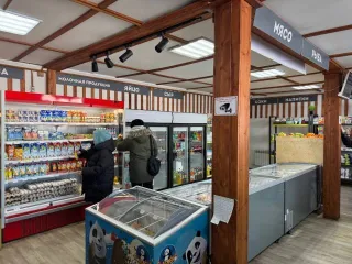 Дом 100,3 кв.м. и земельный участок 1071 кв.м. в селе Ой Хангаласского улуса Республики Саха (Якутия) по адресу: ул. Горького, д. 12а. Кадастровый номер дома: 14:32:120101:1229, участка: 14:32:120101:893.