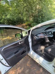 Автомобиль Honda Jade 2016 года выпуска, VIN FR5-1002759. В отличном состоянии.