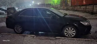 Toyota Camry 2015 года, черный металлик, 181 л.с., пробег 338064 км, АКПП. VIN: XW7BF4FK50S110238.