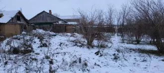 Здание жилое в собственности, (31.9 кв.м.). Расположенное по адресу: Ростовская обл., Усть-Донецкий р-н, х. Бородино, ул. Балочная, д. 16 и 
Земельный участок (для ведения личного подсобного хозяйства) в собственности,(3000 кв.м.);  Расположенный по адресу: Ростовская обл., Усть-Донецкий р-н, х…