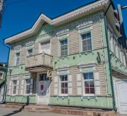 Имущественный комплекс: нежилые здания 216 кв. м и 440,8 кв. м, земельный участок 473 кв. м, Иркутская обл, состоящий из 2-х нежилых зданий 216 кв. м и 440,8 кв. м. и земельного участка площадью 473 кв.м по адресу: Иркутская обл, Иркутск, 3 Июля ул., д. 33/3: 1) Нежилое здание, 2013 года постройки…
