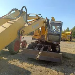 Экскаватор ЕК-12-00, 2007 года выпуска, заводской № машины (рамы) – 3001 (442), № двигателя – 299634, коробка передач № 8880, основной ведущий мост (мосты) № 567,88, цвет – серо-желтый, вид движителя – колесный, мощность двигателя, кВт (л.с.) 59,6 (81). Экскаватор ЕК-12-00, 2007 года выпуска…