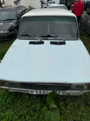 Автомобиль марки  «ВАЗ-21053» с государственным регистрационным знаком В 133 СО 22 Автомобиль марки  «ВАЗ-21053» с государственным регистрационным знаком В 133 СО 22,цвет кузова белый, по кузову имеются повреждения в виде вмятин, ржавчины, багажник сломан, передний бампер отсутствует, колеса 4…