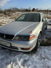 Toyota Mark II 1986 года, государственный регистрационный знак Е823ВМ41. Реализация как годные остатки в сборном виде. Легковой седан. Объем двигателя 2491 см³, мощность 180 л.с. (132 кВт). VIN номер отсутствует. Дата государственного регистрационного знака 2025-01-18.