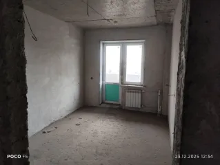 Квартира 49,6 кв. м, адрес: Астраханская область, г. о. г. Астрахань, г. Астрахань, площадь Карла Маркса, д. 3, корп. 1, кв. 86, кадастровый номер 30:12:000000:7357, ограничения и обременения: перепланировка/переустройство/реконструкция не проводились, отсутствуют зарегистрированные лица в жилом…