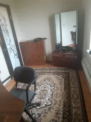 Квартира 182.2 кв.м в Ставропольском крае, город Буденновск, улица Калабекова, №2В, квартира 2. Кадастровый номер квартиры 26:21:030111:232, земельного участка 26:21:030235:50. Квартира (полдома) состоит из 2 комнат, расположена на земельном участке, который также реализуется одним лотом.