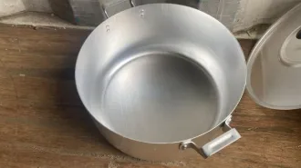 Кухонные утварь  (годные остатки) Кухонная утварь, используемая для приготовления пищи из светло-серого металла: кастрюли различной формы, укомплектованные крышками  Итого весом 1163,5 кг  №ф-02/24/140 к-78 (годные остатки)  Имущество продается в том виде, в каком оно есть, и в случае продажи…