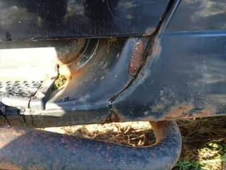 УАЗ Pickup 2014 года, 128 л.с., полный привод. Документы СТС и ПТС имеются. В наличии один комплект ключей. Точный пробег указать не можем, т.к. автомобиль не заводится, отсутствует аккумулятор. Пробег ориентировочно 350-400 тысяч км. Автомобиль битый, требует ремонта. Не работает одометр, есть…