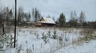 Жилой дом 64,1 м2, участок 900 м2, расположенные по адресу: Ханты-Мансийский АО - Югра, с/п Солнечный, поселок Солнечный, ДНТ "Богдановское", Сургутский р-н, ул. №7, уч. 37. Кадастровый номер дома: 86:03:0051503:824, кадастровый номер земельного участка: 86:03:0051503:398. С имуществом можно…