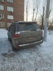Toyota Land Cruiser 200 2010 легковой автомобиль универсал Toyota Land Cruiser 200, 2010г.в., г/н Х410МА124, VIN JTMHT05J005084173, номер кузова JTMHT05J005084173, номер двигателя 1408392, цвет серый. Рабочее состояние не проверялось, видимых повреждений не имеет. Обременения: запреты судебного…