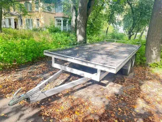 Прицеп KRAFT 719901M-V, модель KRAFT 719901М-В, VIN XZ471991MM0000064, гос. рег. номер ЕС292950, 2021 года выпуска.