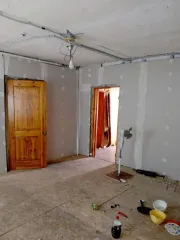 Земельный участок (площадь: 2 306 кв.м., кадастровый (условный) номер: 42:24:0401024:390), жилой дом (площадь: 66,8 кв.м., кадастровый (условный) номер: 42:24:0401024:784, расположенный по адресу: Кемеровская область, г. Кемерово, ул. Алма-Атинская, д.17).