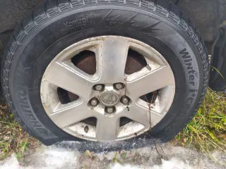 Toyota Sienna 2004 года, 218 л.с., пробег 100000 км, АКПП. Легковой автомобиль Toyota Sienna LE, 2004 г.в., VIN 5TDZA23C74S113839.