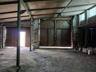 Имущественный комплекс в составе: трактор «БЕЛАРУС 82.1.57», 2003 г.в. (имеются неисправности); зерноуборочный комбайн РСМ-101 «Вектор-410», 2009 г.в. (имеются неисправности); трактор К-701, 1998 г.в. (имеются неисправности); зернометатель А-150М; очиститель семян ОВС-25 (имеются неисправности)…