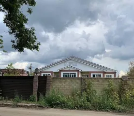 Жилой дом 590,4 кв.м и участок 845 кв.м, СНТ "Яблонька", Самарская область, 3-этажный в т.ч. подземных 0, кадастровые номера 63:01:0340003:858, 63:01:0340003:857, земли населенных пунктов - для садоводства, ограничения и обременения: информация о зарегистрированных и проживающих лицах в жилом…