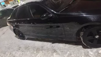 Автомобиль "БМВ 325 XL" (982) Автомобиль "БМВ 325 XL" гос. рег.знак С982ЕМ 116 регион, 2006 г.в. VIN  WBAVD11010AV06457 Объём двигателя, куб. см - 2497. Мощность двигателя, л. с. - 218. Ключи и документы отсутствуют. Работоспособность не проверялась. 
Вид транспорта: Автомобиль 
Год выпуска: 2006…