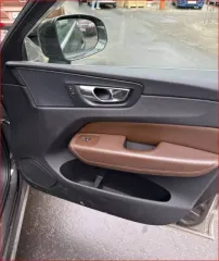 Volvo XC60 2019 года, 164 лс, 240425 км, АКПП, VIN YV1UZADUDK1357228
