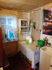 Земельный участок 475 кв.м с домом и зданием, Кармаскалинский район. Кадастровый номер участка: 02:31:190123:211. Жилой дом, кадастровый номер: 02:31:190123:294, площадь 30.7 кв.м. Нежилое здание, кадастровый номер: 02:31:190123:293, площадь 6 кв.м. Адрес: Республика Башкортостан, Кармаскалинский…