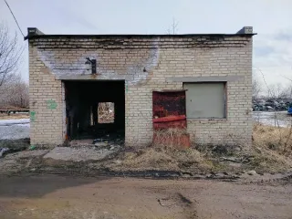 Здание и земельный участок, 2-я Набережная улица, 26в, Глазов, Удмуртская Республика. Здание по адресу: Российская Федерация, Удмуртская Республика, городской округ «Город Глазов», Глазов город, 2-я Набережная улица, 26в и земельный участок по адресу: Российская Федерация, Удмуртская Республика…