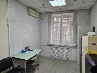 Продажа имущества, находящегося в собственности города Москвы, нежилое помещение по адресу: г. Москва ул. Коминтерна, д. 13/4, площадью 293,3 кв. м (этаж № 1), кадастровый номер: 77:02:0010008:4802 Продажа имущества, находящегося в собственности города Москвы, нежилое помещение по адресу: г. Москва…