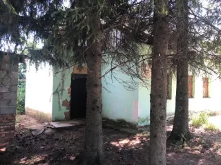 Имущественный комплекс, состоящий из нежилого здания и земельного участка по адресу: Тульская обл., Арсеньевский р-н, рп. Арсеньево, ул. Советская, д. 8. В составе: Нежилое здание, назначение: Нежилое, площадь: 57.2 кв.м, количество этажей: 1, подземных этажей: 0, кадастровый номер…