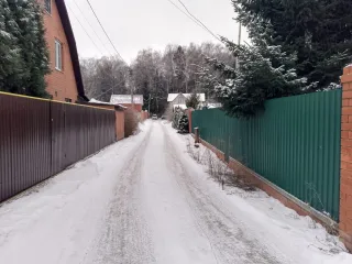 Здание 335,5 м², гараж 12 м², участок 800 м², Московская область. Здание (дом), площадь 335,5 кв. м, кадастровый номер: 50:10:0020901:955; Здание (гараж), назначение: нежилое, площадь 12 кв. м, кадастровый номер: 50:10:0020901:880; Земельный участок, земли сельскохозяйственного назначения, для…