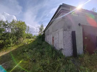 Гаражный бокс 58.7 кв. м. Адрес: Свердловская область, г. Краснотурьинск, специализированный потребительский гаражный кооператив №13, бокс № 354. Назначение: Нежилое. Площадь: 58,7 кв. м. Кадастровый номер: 66:50:0502003:611. Этаж № 1. Кадастровые номера иных объектов недвижимости, в пределах…