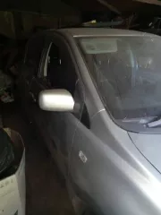 Легковой автомобиль марки Toyota IST, 2002 года выпуска, регистрационный номер Т871ХТ42, кузов № NCP600026665.