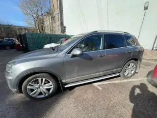 Volkswagen Touareg 2017 года, VIN XW8ZZZ7PZHG003815, категория B, серый кузов. Двигатель CMT 022504, бензиновый, объем 3597 см³, мощность 249 л.с. (183 кВт).