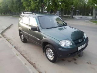 Chevrolet Niva 2013, 212300-55, год выпуска 2013, VIN X9L212300E0498967, гос. номер: О252СС57. Автомобиль на ходу, имеются отслоение каски на переднем бампере, пороги и задние арки сквозная коррозия, задняя дверь коррозия, подтекает основной радиатор или патрубки на радиаторе. Днище в хорошем…