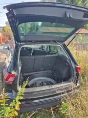 Volkswagen Tiguan, 2019 года, 150 лс, 131483 км, АКПП еще VOLKSWAGEN TIGUAN, VIN XW8ZZZ5NZLG009278, 2019 г.в, цвет черный.