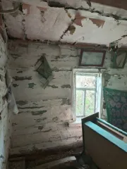 2/3 доли дома, 34 кв.м, и 2/3 доли земельного участка, 3300 кв.м, Брянская область, Мглинский район. Доля в праве 2/3 на земельный участок. Площадь: 3300 кв.м. Адрес: Российская Федерация, Брянская область, муниципальный район Мглинский, сельское поселение Краснокосаровское, деревня Слобода, улица…