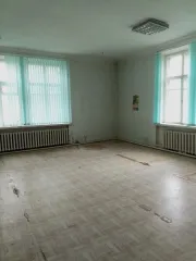 Нежилое помещение площадью 473,2 кв.м, расположенное в нежилом здании по адресу: Пермский край, г. Соликамск, ул. Коммунаров, д. 6. Год ввода в эксплуатацию: 1975. Общая площадь: 473.2 кв.м. Расположение в пределах объекта недвижимости: 1, 2 этажи, подвал. Кадастровый номер помещения…